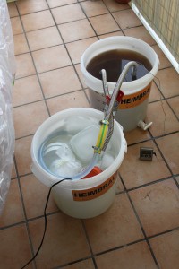 Das Kühlsystem auf dem Balkon läuft
